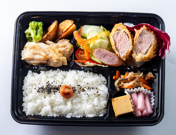 お肉屋さんの盛り合わせ弁当