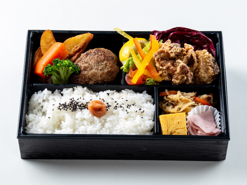 常陸牛ハンバーグとから揚げ弁当